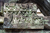 Preah Khan - bas-reliefs of the inner temple